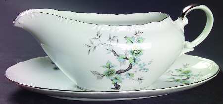 Chrysanthemum Gravy Boat & Underplate/Relish