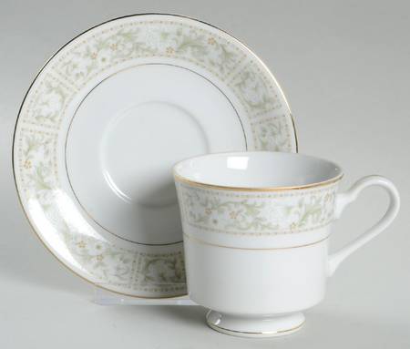 Derwood Footed Cup & Saucer Set