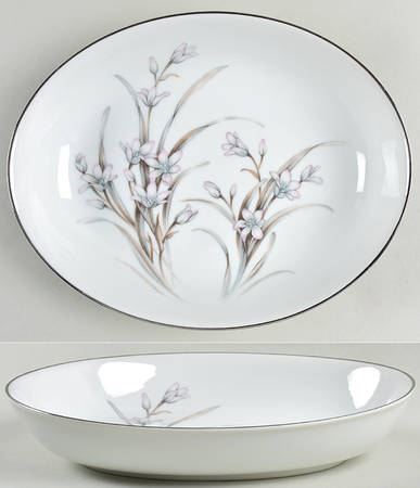 Eleanor 9" Oval Vegetable Bowl
