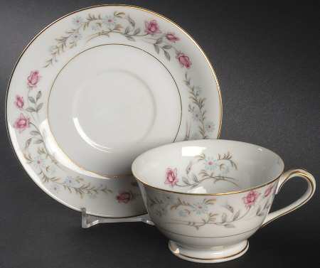 Elegance Footed Cup & Saucer Set