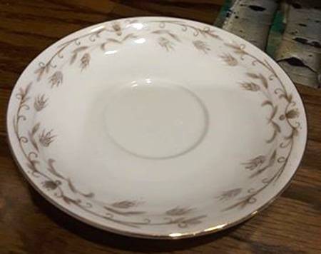Empress Saucer