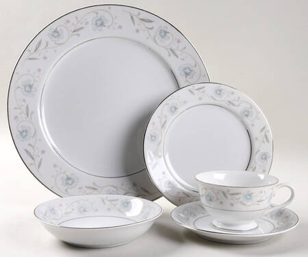 English Garden (Platinum) 40  Piece Estate Set