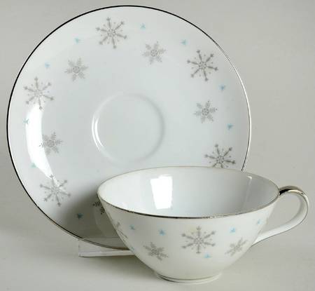 Fantasy (Gray Snowflakes) Flat Cup & Saucer Set
