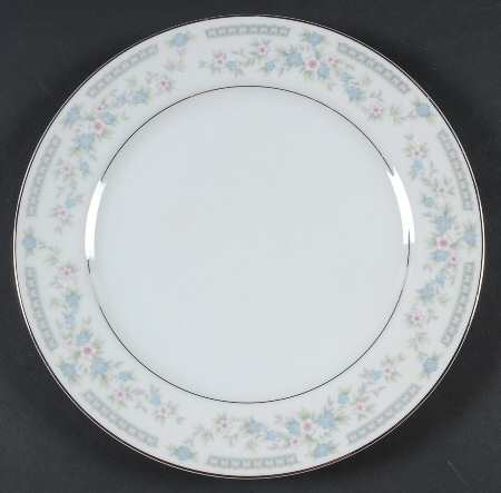 Floris Dinner Plate