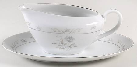 Fremont Gravy Boat & Underplate