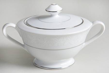 Huntington Sugar Bowl & Lid