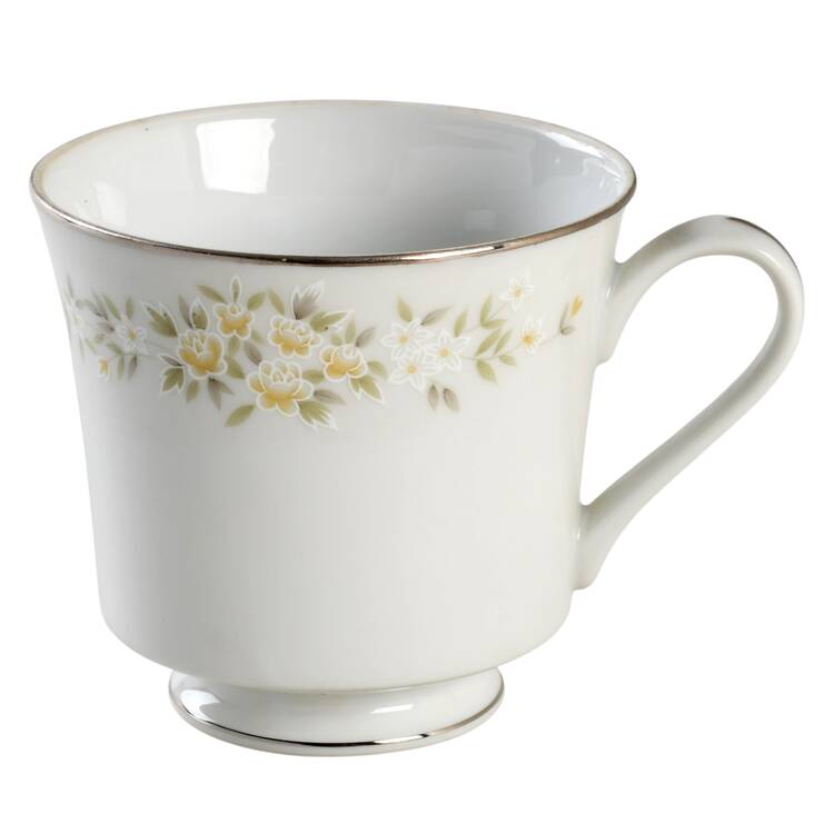 Lady Carolyn Footed Cup