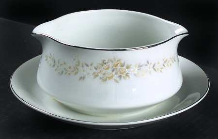 Lady Carolyn Gravy Boat with Attached Underplate