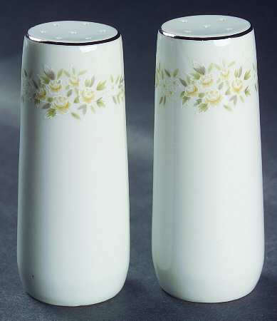 Lady Carolyn Salt & Pepper Set