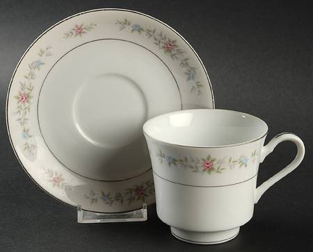Linda Footed Cup & Saucer Set