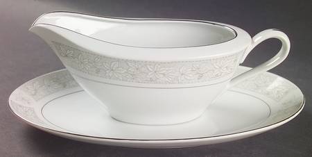 Madeira Gravy Boat & Underplate/Relish