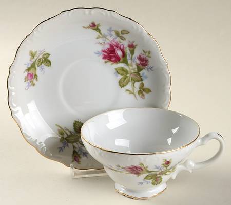 Moss Rose Footed Cup & Saucer Set