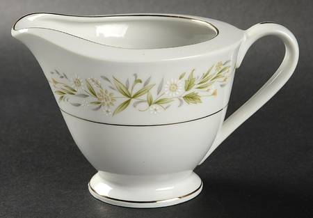 Pembrook Creamer