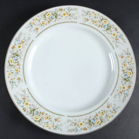 Priscilla 12" Chop Plate (Round Platter)