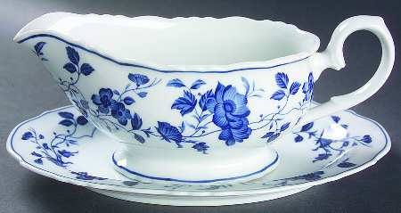 Royal Meissen Gravy Boat & Underplate/Relish