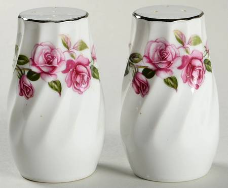 Rosewyll Salt & Pepper Set