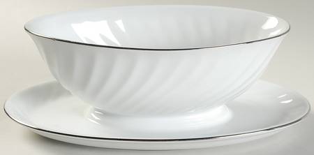 Silhouette Gravy Boat with Attached Underplate