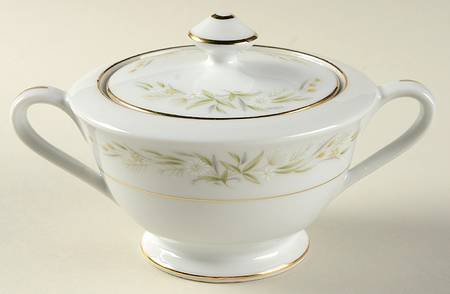 Tiara Sugar Bowl & Lid
