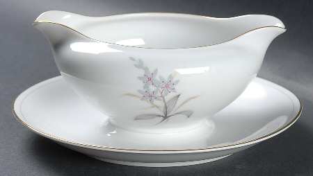 Trent Gravy Boat with Attached Underplate