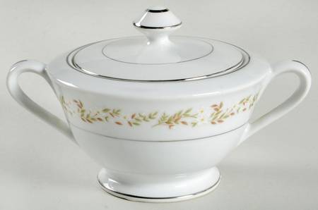 Wesseley Sugar Bowl & Lid