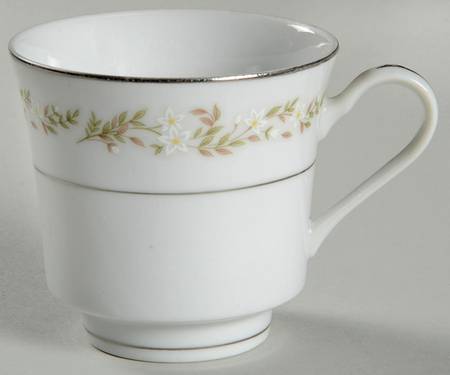 Wesseley Footed Cup