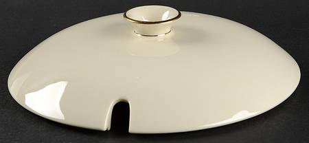 Classic Dignity Gold Lid for Round Vegetable