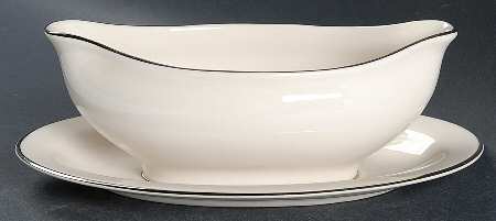 Classic Dignity Platinum Gravy Boat with Attached Underplate