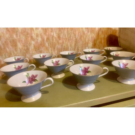 Georgian Lilac Footed Cup