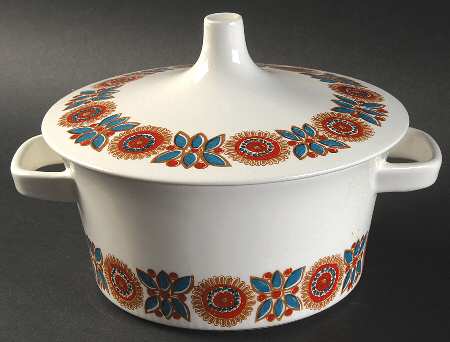 Astrid Round Covered Vegetable