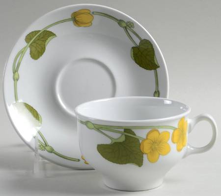Bekkeblom Flat Cup & Saucer Set