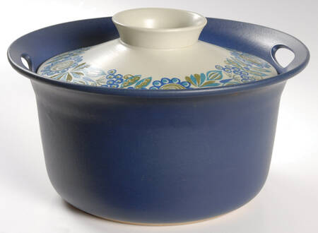 Turi Gramstad Oliver 2.5 Qt Round Covered Casserole