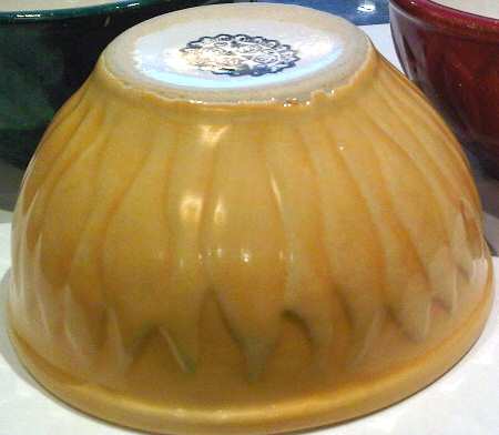 Petal Embossed (Naples) Coupe Cereal Bowl