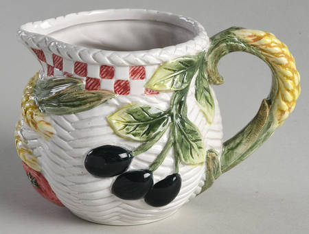 Alfresco Sculpted Creamer
