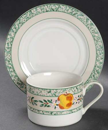 Apple Delight Flat Cup & Saucer Set