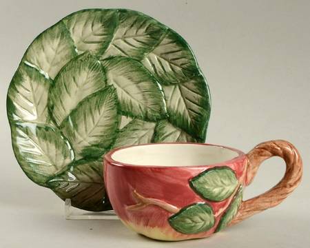 Apples Flat Cup & Saucer Set