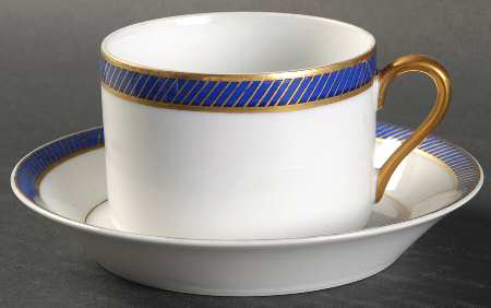 Bordure Bleu Flat Cup & Saucer Set