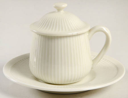 Buff Classic 3-Piece Pot de Creme with Underplate