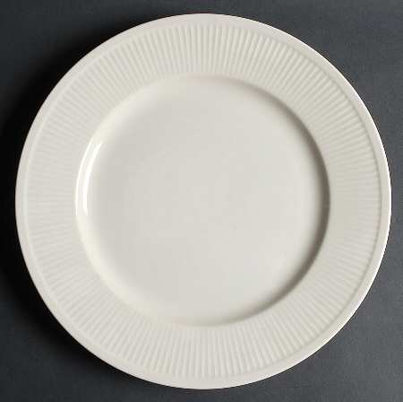 Buff Classic Service Plate (Charger)