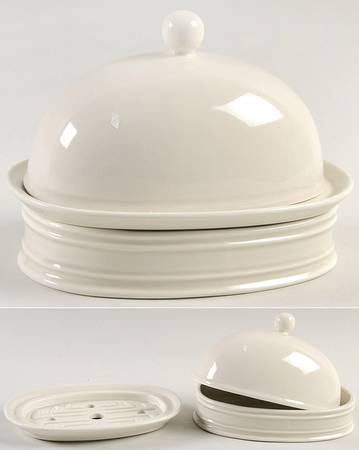 Buff Soap Box with Lid and Strainer