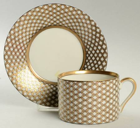 Cherbourg Buff Flat Cup & Saucer Set