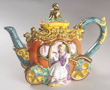 Cinderella Teapot & Lid