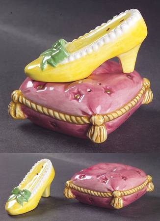 Cinderella Salt & Pepper Set