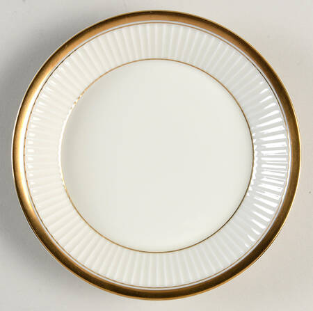 Classique d'Or Buff Saucer