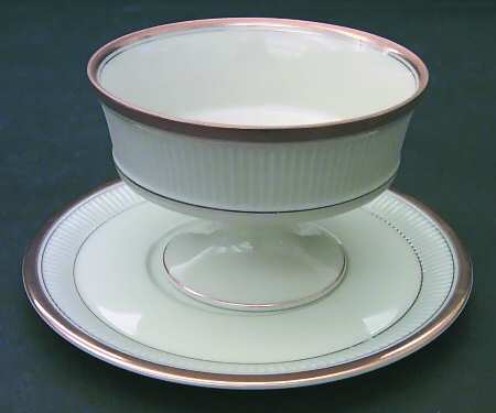Classique d'Or Buff (2 Pc) Dessert Set
