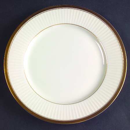 Classique d'Or Buff Bread & Butter Plate by Fitz & Floyd