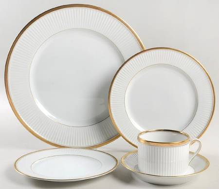 Classique d'Or White (Gold Ring, Verge and Trim) 40 Piece Estate Set