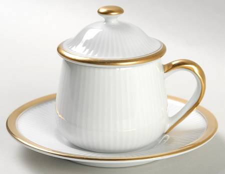 Classique d'Or White (Gold Ring, Verge and Trim) 3-Piece Pot de Creme with Underplate
