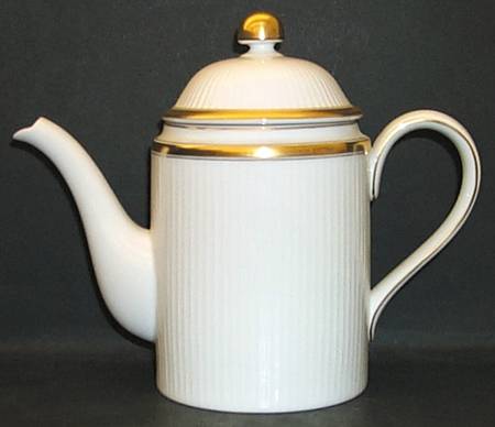 Classique d'Or White (Gold Ring, Verge and Trim) Coffee Pot & Lid
