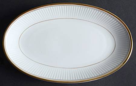 Classique d'Or White (Gold Ring, Verge and Trim) Relish/Gravy Underplate