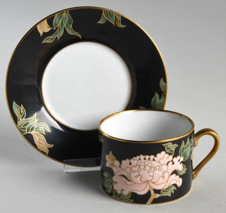 Flat Cup & Saucer Set
